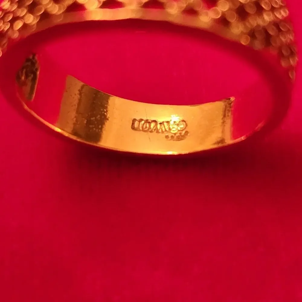Avon Vintage Signed Gold Plated Band Ring with Rhinestone Size 8